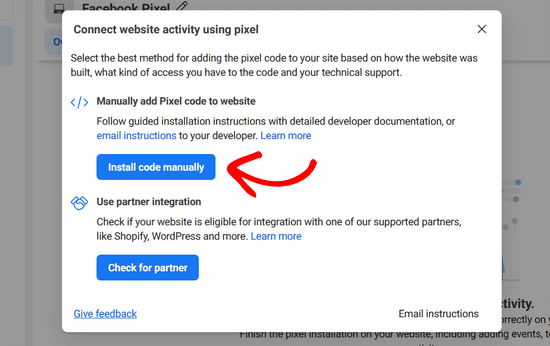 Scegli l'opzione per installare manualmente il codice del pixel Meta di Facebook
