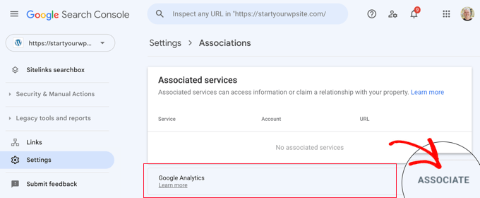 En Google Search Console, haz clic en Asociar En Google Search Console, haz clic en Asociar