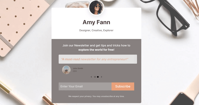 SeedProdを使用して作成された、ローテーションする顧客レビューの例 SeedProdを使用して作成された、ローテーションする顧客レビューの例