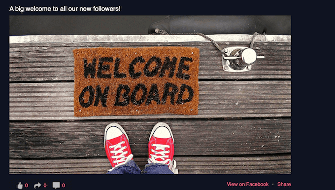 Una publicación de Facebook con un diseño de ancho completo Una publicación de Facebook con un diseño de ancho completo