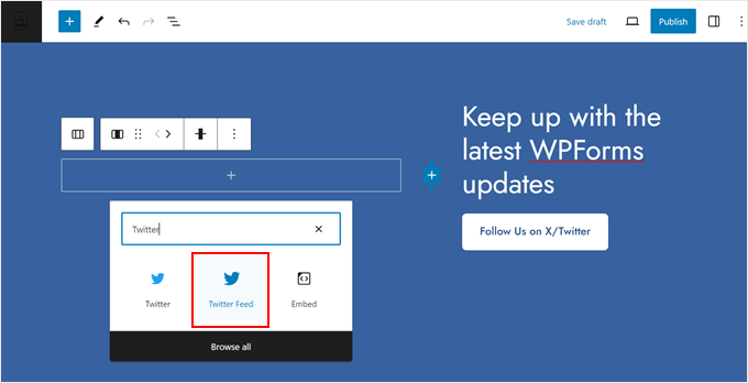 Seleccionando el bloque de Feed de Twitter de Smash Balloon en el editor de bloques Seleccionando el bloque de Feed de Twitter de Smash Balloon en el editor de bloques